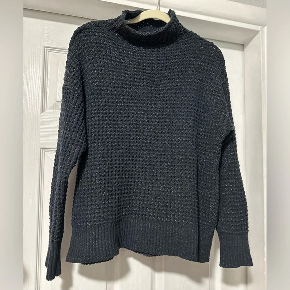 American Eagle Dark Gray & Beige Sweater, Size Small - Picture 9 of 9